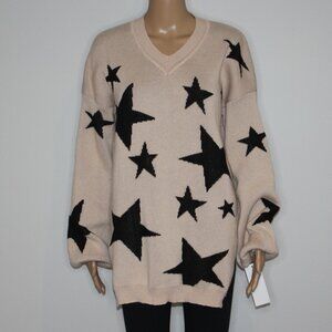 Goodnight Macaroon Women's Anna V-neck Tan with Star Print Sweater One Size NWT
